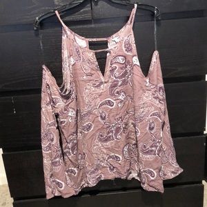 NEVEE WORN!! Purple cold shoulder long sleeve top